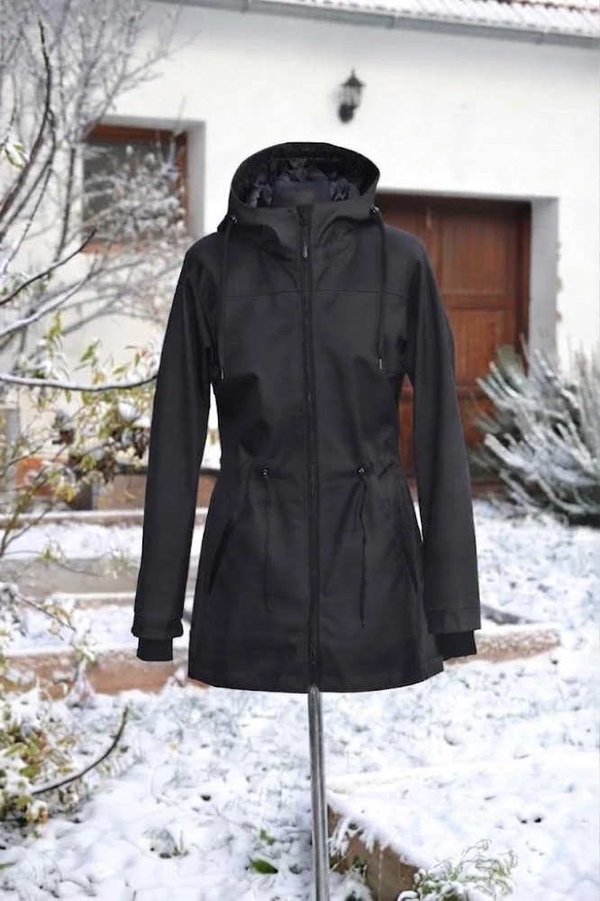 Parka VYŠŠÍ PARAMETRY softshell jarní - černá