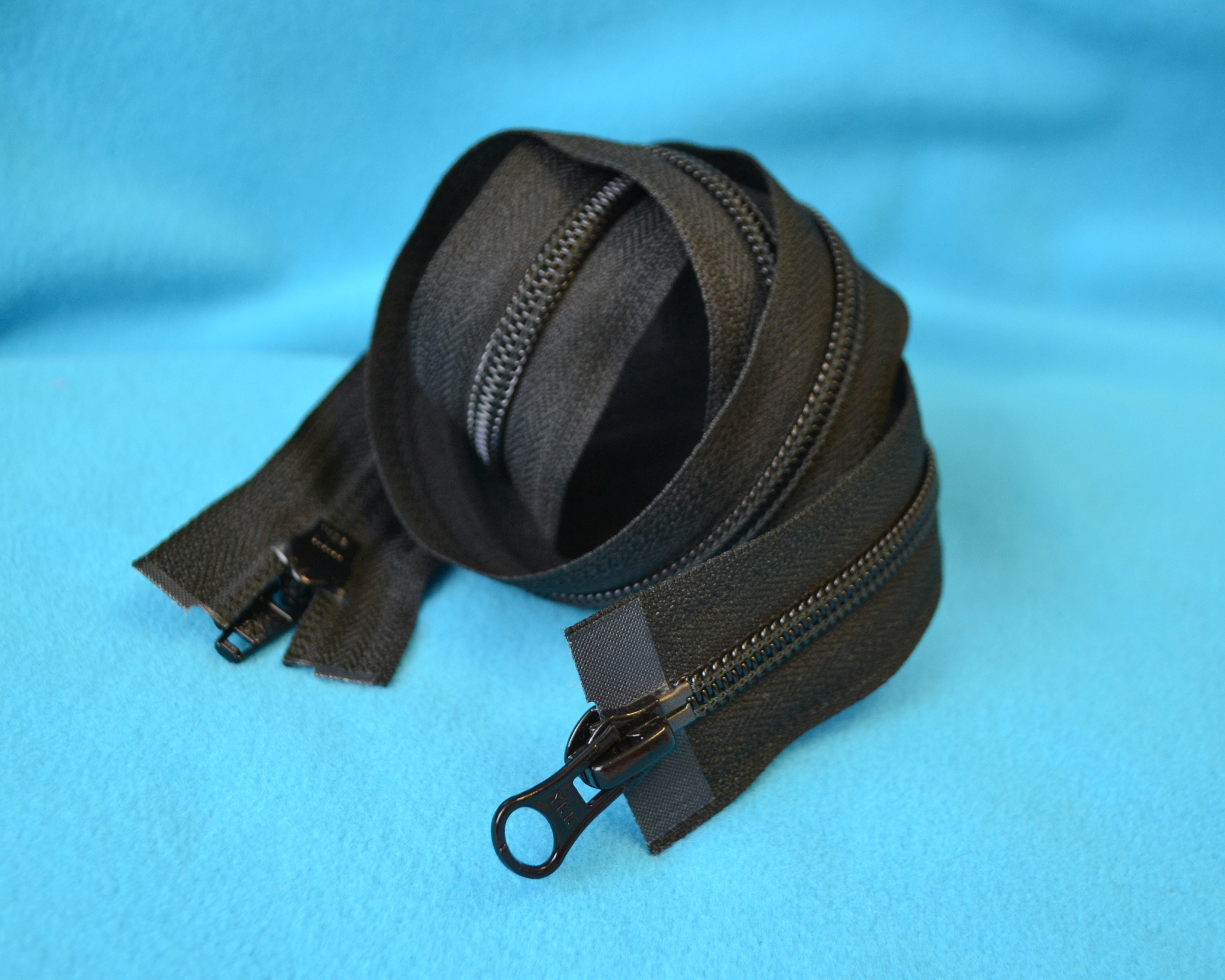 Zip spirála dělitelná - Německý výrobce YKK - dvoucestný 70-85 cm