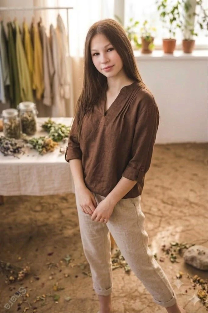 Lněná dámská halena se záhybky, 3/4 rukáv-hnědá