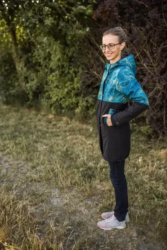 Softshellový členěný kabát přední nošení - černá/obloha