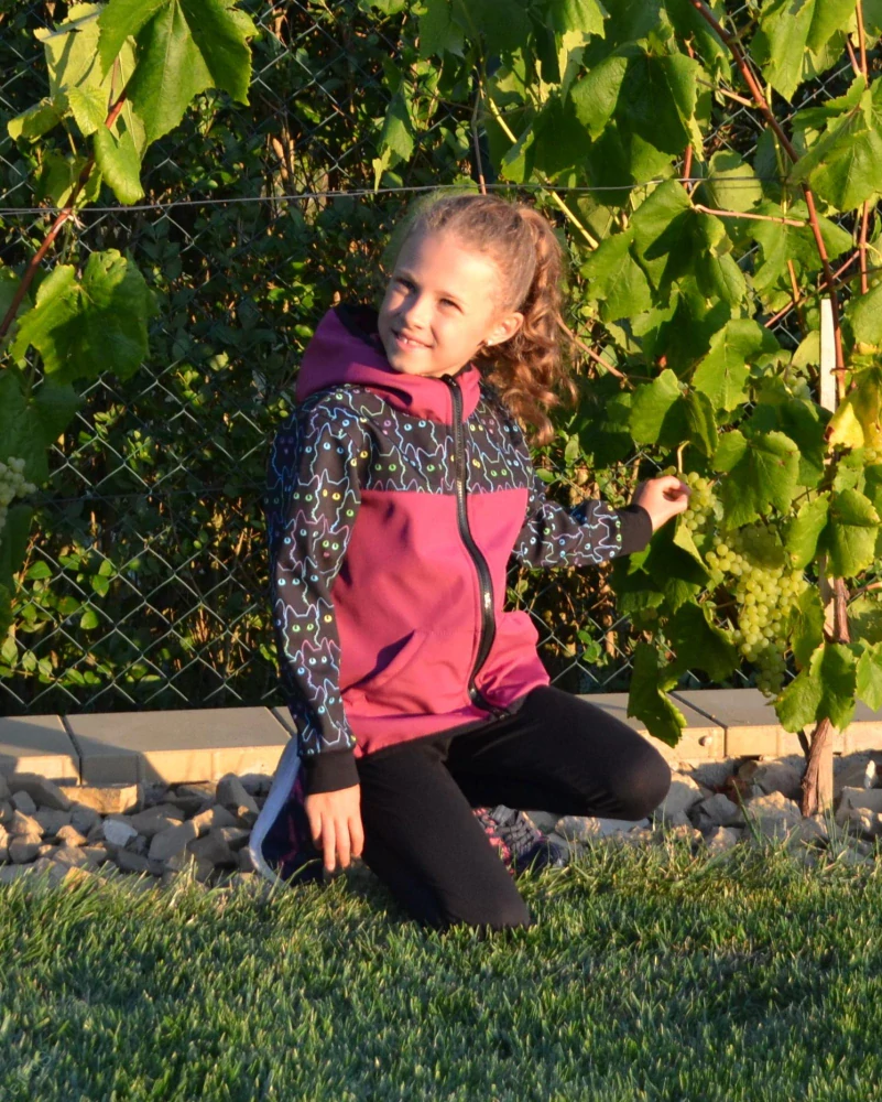 Softshellová bunda - fuchsie/kočky