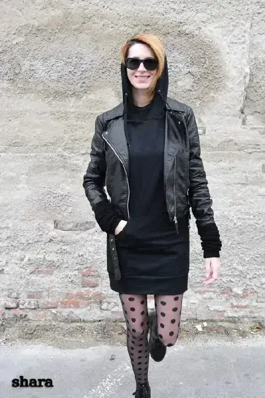 Dlouhá mikina Shara s kapucí - černá 