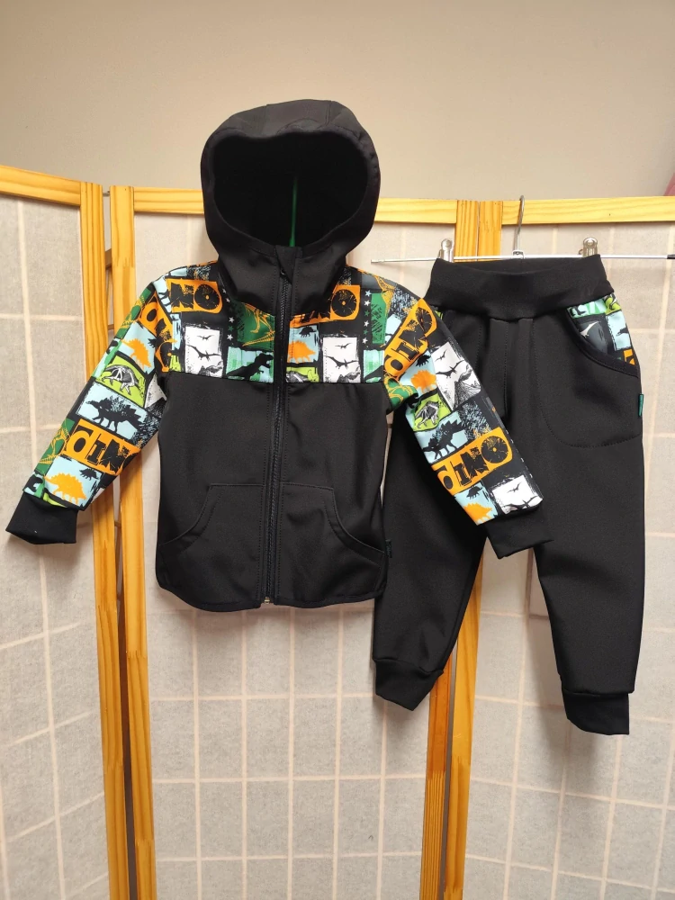 Dětský softshellový set- černá/dino okno