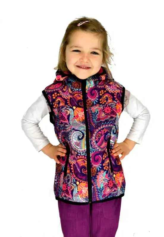 Softshellová vesta Shara - ornamenty změna- klokaní kapsy