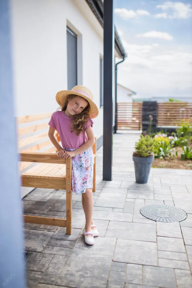 Šaty Shara - pudrová/růže na bílé