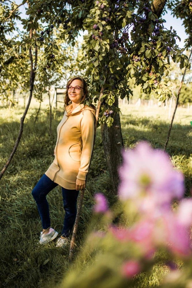 Nosící mikina - písková