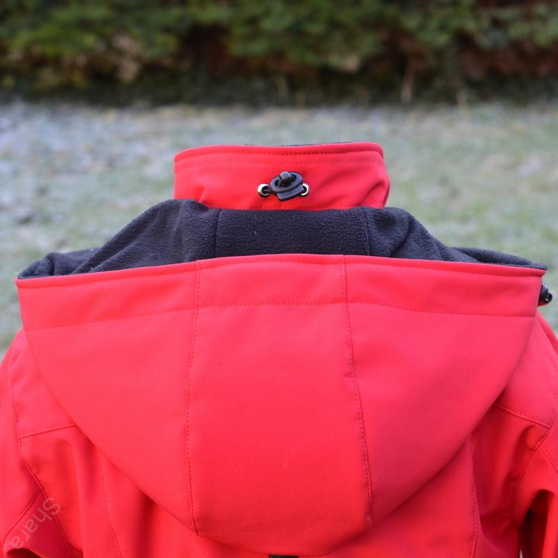 Stahování obvodu krku bunda/kabát/parka