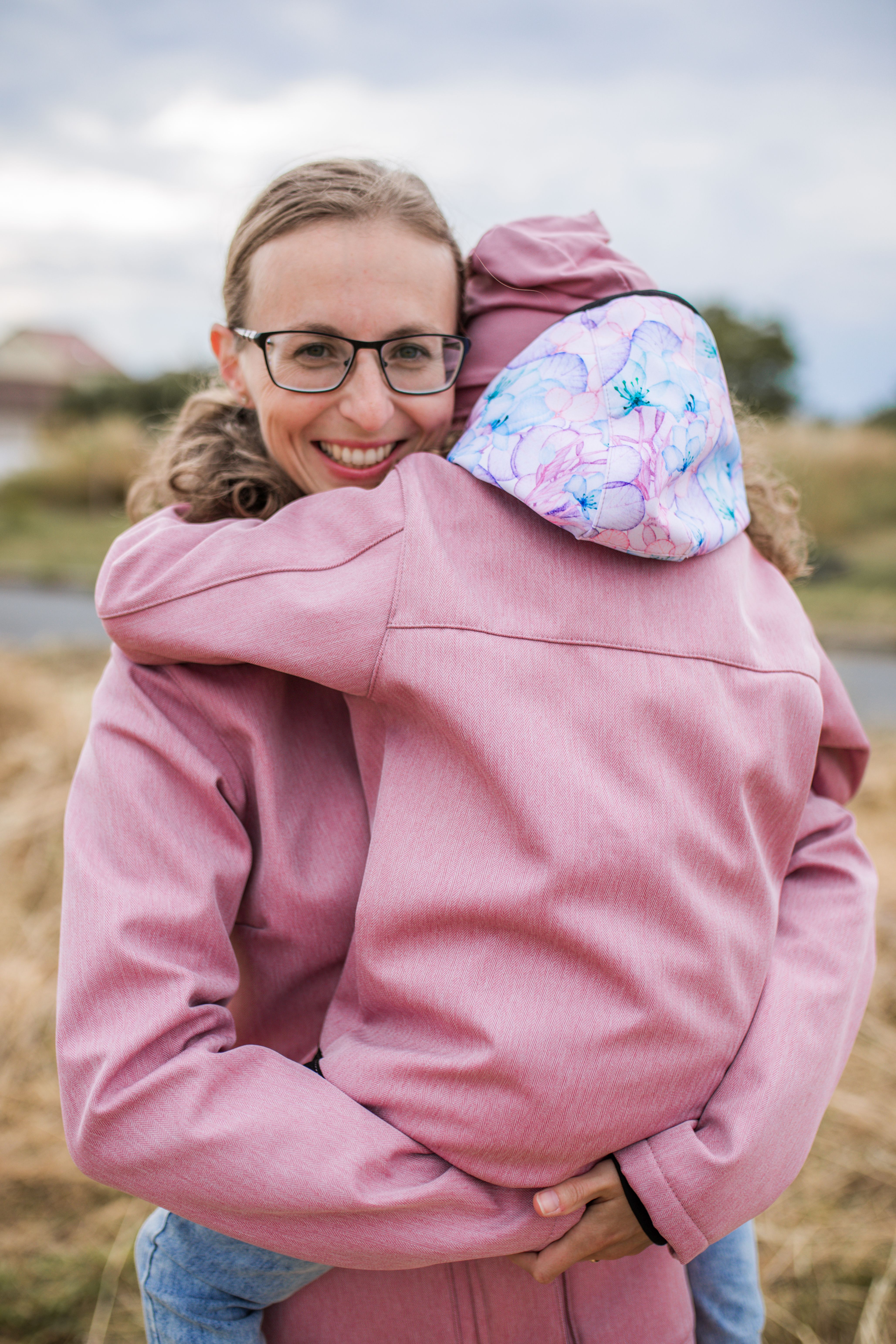 Softshellová bunda - rybí kost pudrová/akvarelové růže