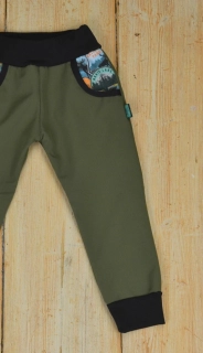 Rozšíření dětských kalhot po bokách o 3 cm tedy přes zadek a pas 6 cm