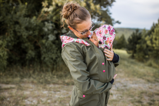 Softshellový kabát přední nošení - oliva/pivoňky